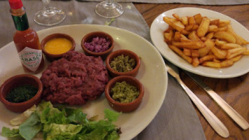 Le Carignan food