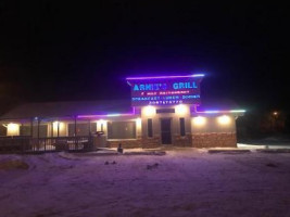 Arnie's Grill food