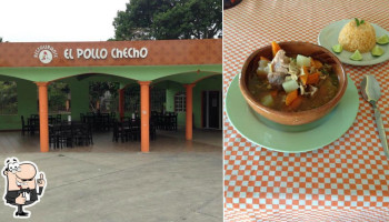 Familiar El Pollo Checho food