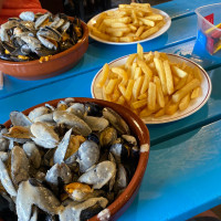 La Cave aux Moules food