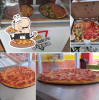 Juanelo's Pizza food