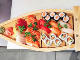 Saveurs Du Sushi food