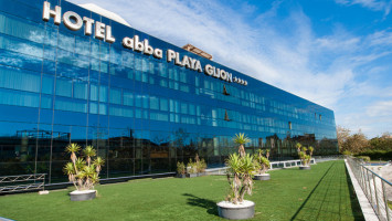 Abba Mia Gijon outside