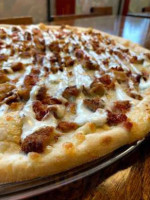 Oakwood's Point Pizza food