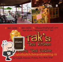 Tak's Thai Kitchen food