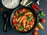 Elladanish Tomyam food