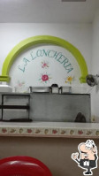 La Loncheria inside