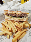 Carl's Jr Parquesur food