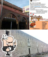 Fonda Los Arcos food