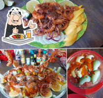 Mariscos El Brochas food