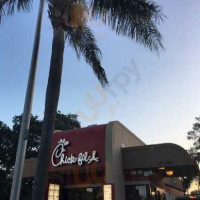 Chick-fil-a outside