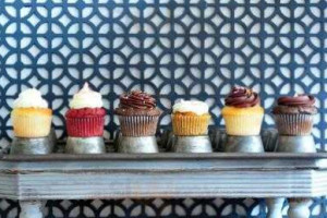 Hey Hey Cupcake food