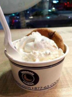 Insomnia Cookies food