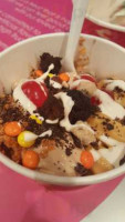 Menchie's Frozen Yogurt food