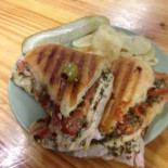 Borderline Deli Dentro