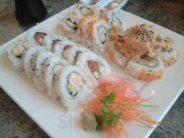 Chaiyo Thai Sushi food