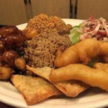 Cathay Inn Dentro