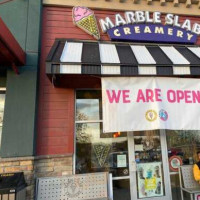 Marble Slab Creamery outside