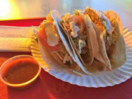 Pineda Tacos food