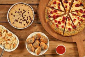 Pizza Hut food