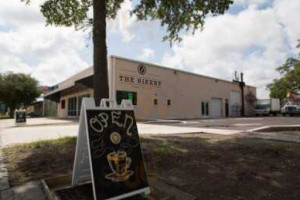 The Bikery Coffee Bicycle Shop outside