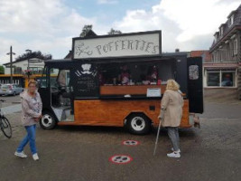 Poffertjes Foodtruck Poffertjes Kraam Dirk Poffers outside