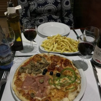 Brasao Pizzaria food