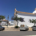 La Pizza Tavira outside