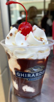 Ghirardelli Chocolate Outlet Ice Cream Shop inside