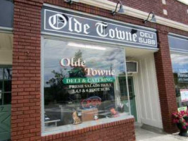 Olde Towne Deli inside