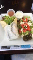 Yanni's Gyro Express food