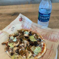 Mod Pizza food