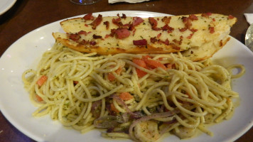 Boston Pizza food