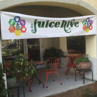 The Juice Hive inside