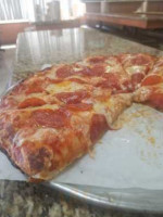 Ricco's Pizza food