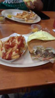 Luis Burgers food
