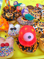 Supreme Donuts food