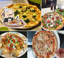 Pizzeria Don Peppe food