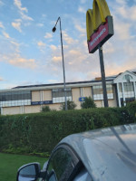 Mcdonald's outside