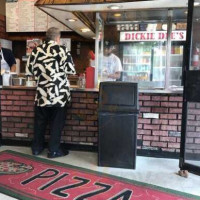 Dickie Dee's Pizza food