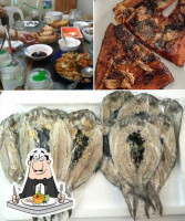 Dolen Boneless Bangus food