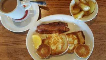 Cracker Barrel food