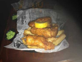 Three Lions Pub food