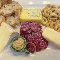 Cheesetique - Del Ray food