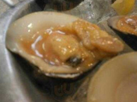 Pearl's Oyster food