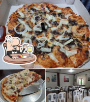 Lev's Pizza food