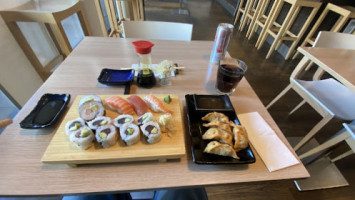 Michie Sushi inside