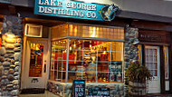 Lake George Liquors outside