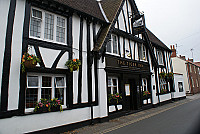 The Tiger Inn outside