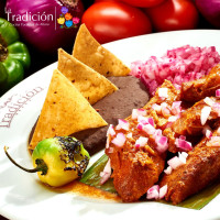 La Tradicion food